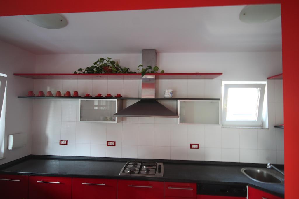 Holiday House Veli Vrh Pula Habitación foto